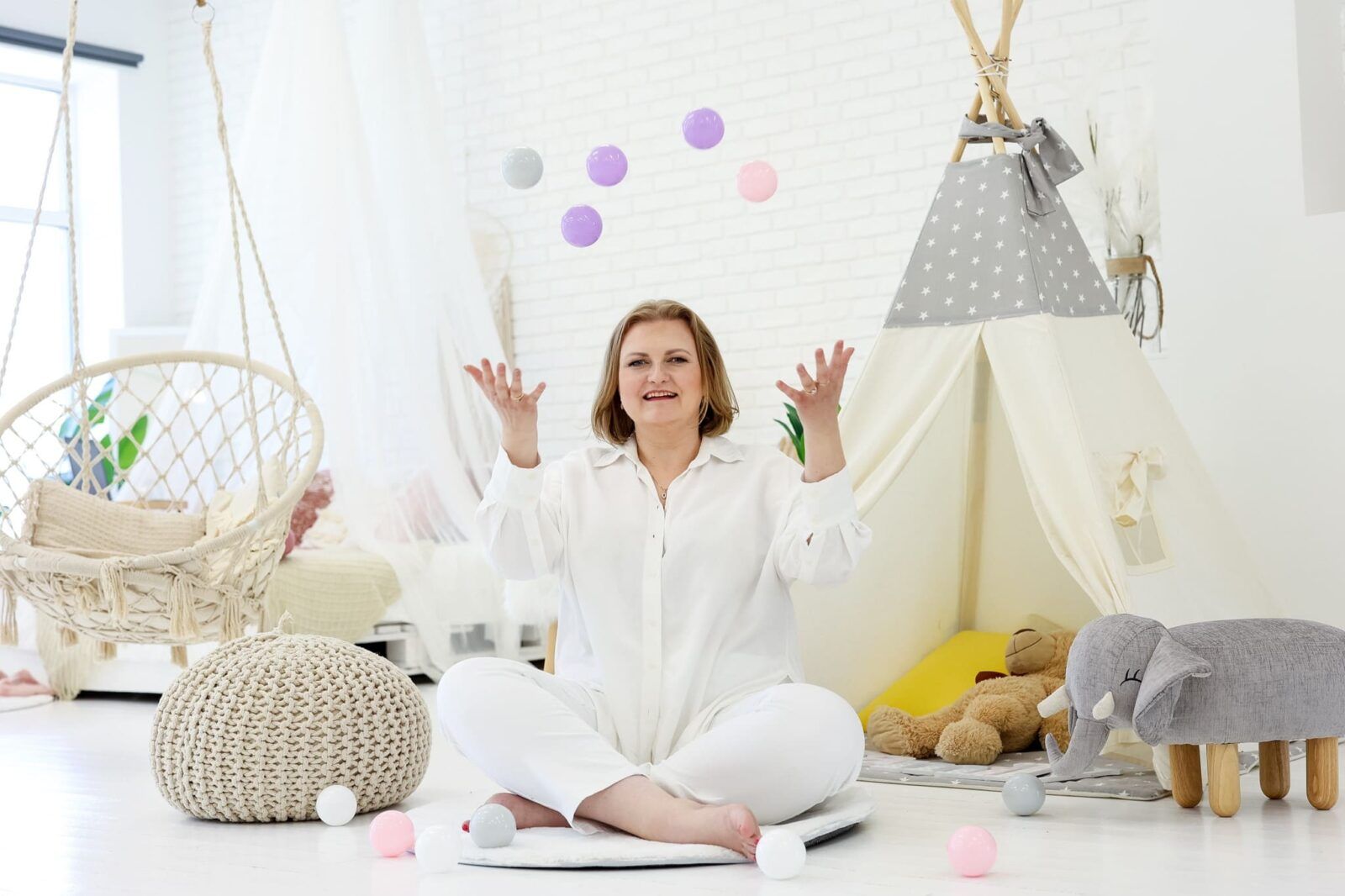 Masz dość harówki? Oto strategia, jak zarabiać lekko i przyjemnie w biznesie online