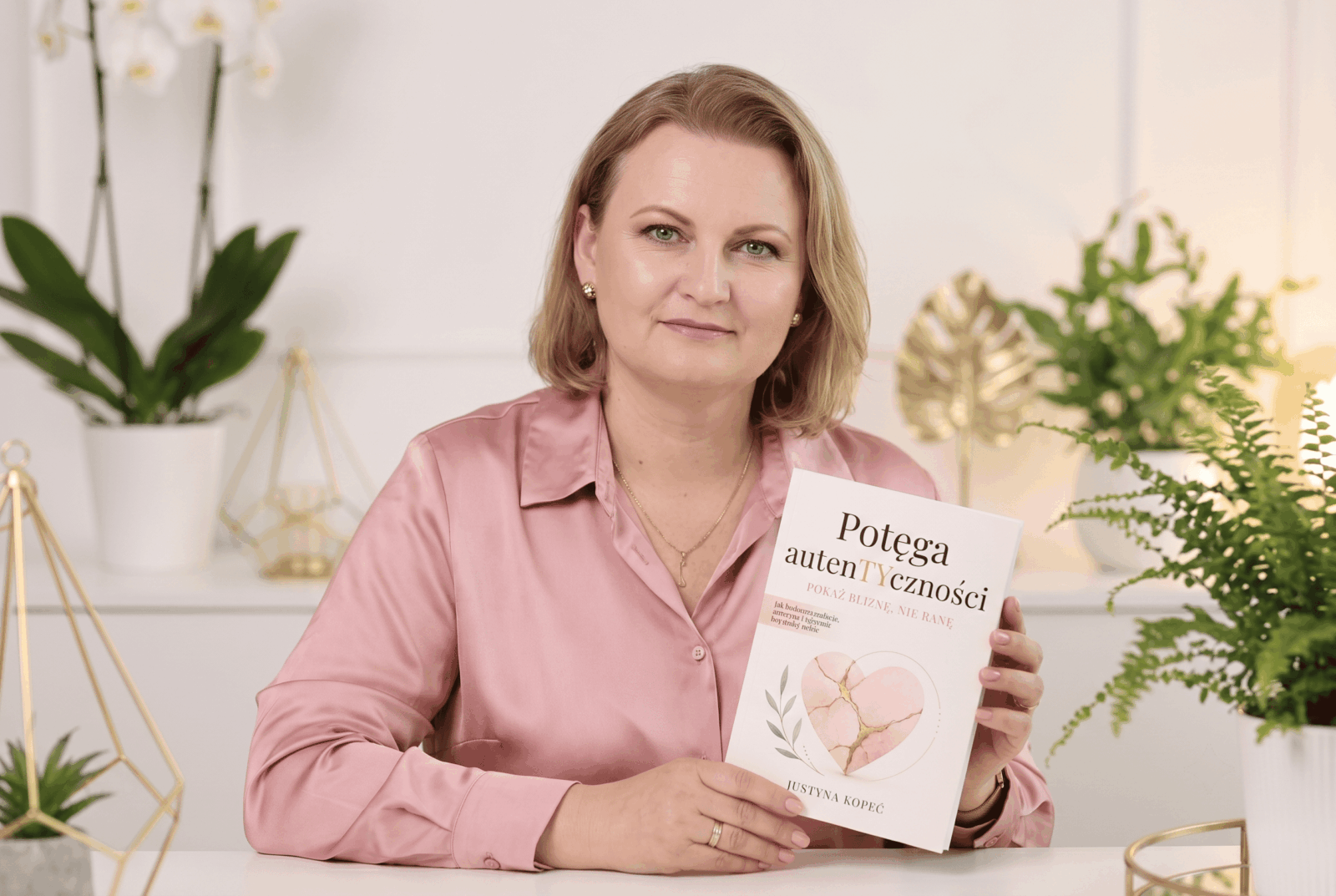 Potęga autentyczności. Pokaż bliznę, nie&nbsp;ranę. Justyna Kopeć